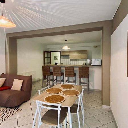 Appartement Au Centre-Ville Avec Cour ลองก์ ภายนอก รูปภาพ