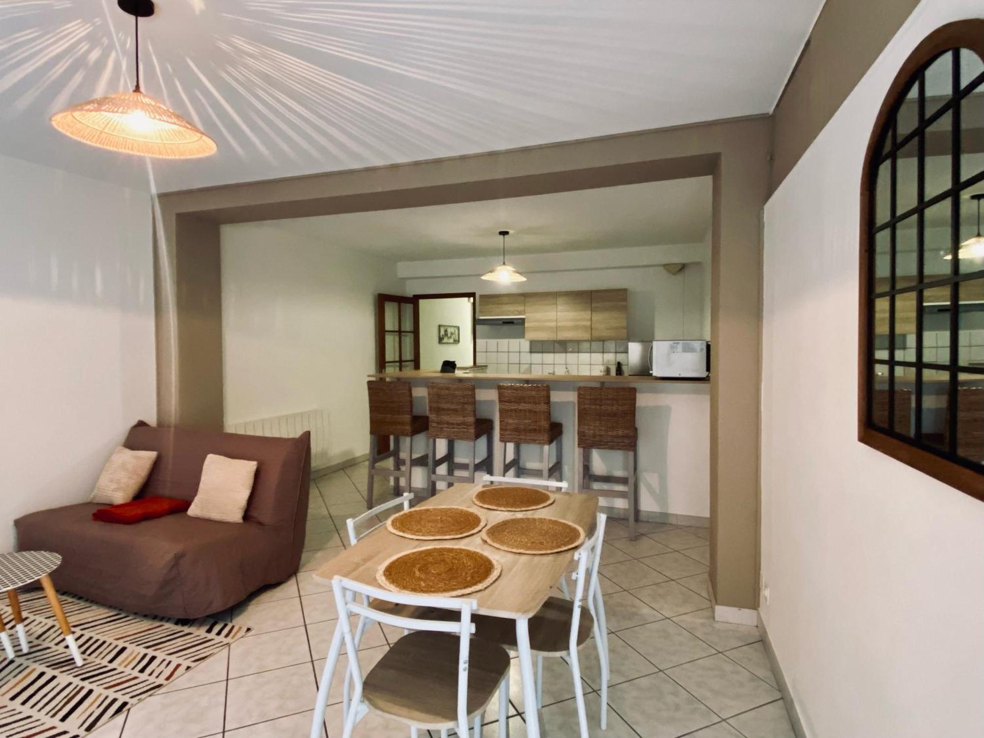 Appartement Au Centre-Ville Avec Cour ลองก์ ภายนอก รูปภาพ